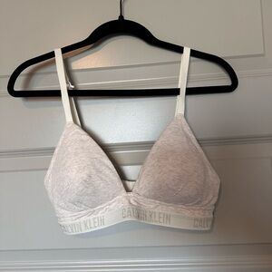 women’s ck sports bra NWOT